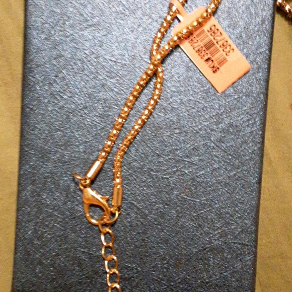 Elephant Pendant Necklace 30-33" - Picture 5 of 5